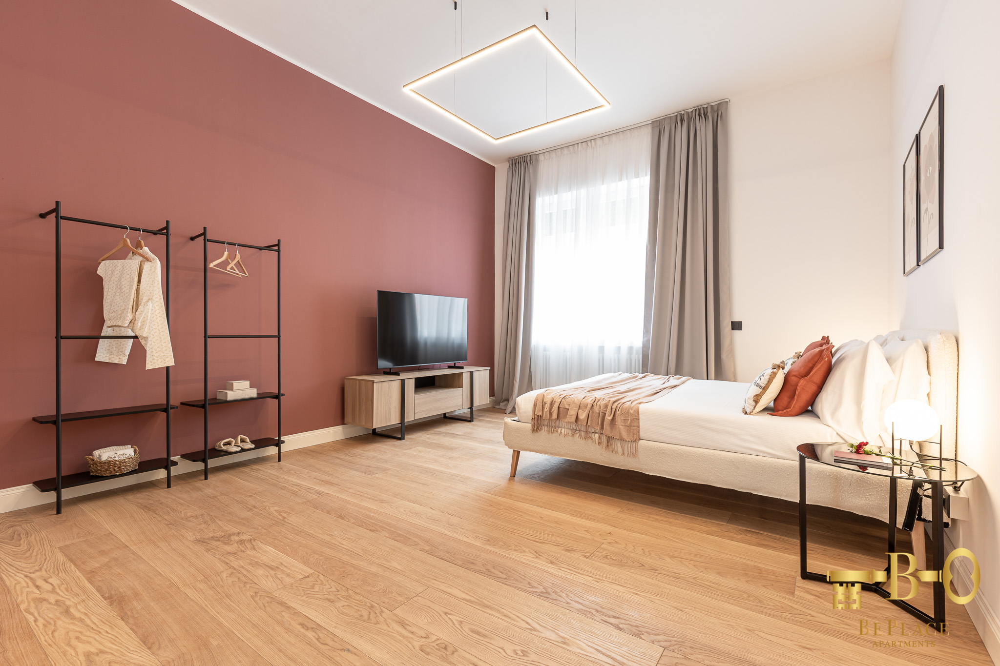 Modrone 6A Apartment — San Babila, Milano