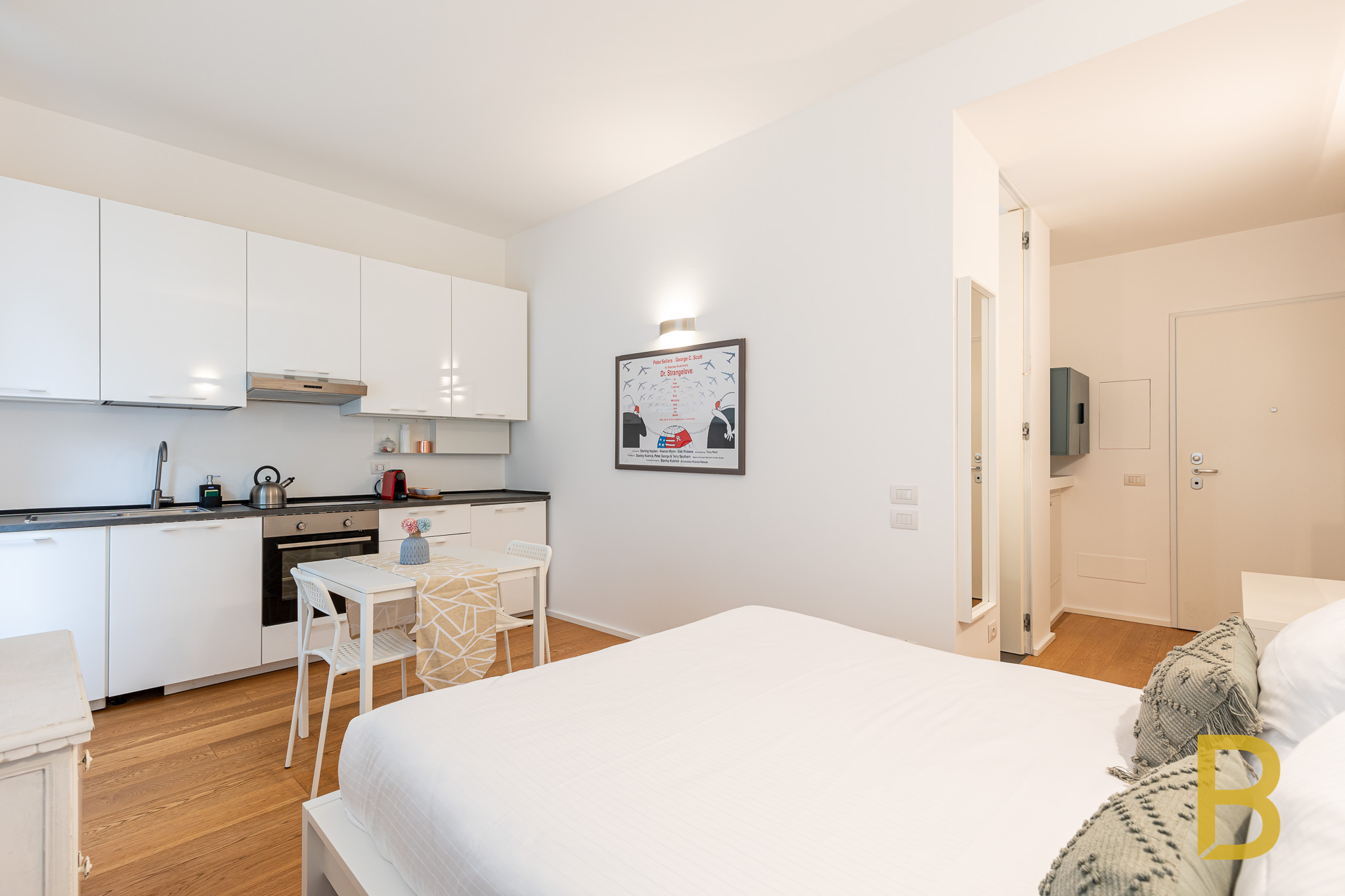 San Calocero 6 Studio — Navigli, Milano