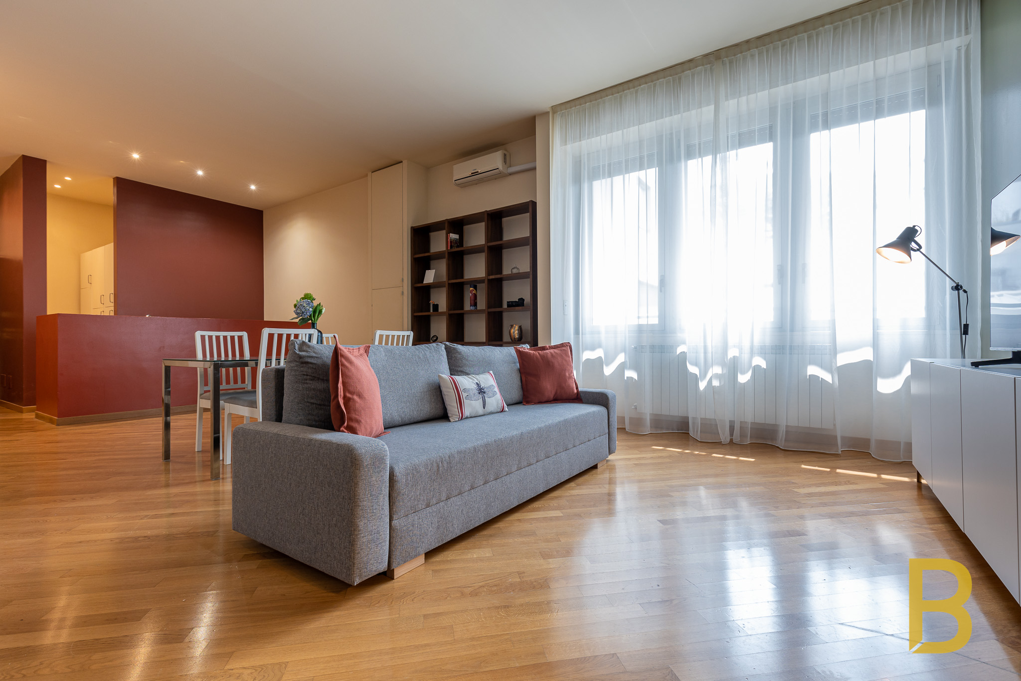 Ugo Bassi 1/c Apartment — Isola, Milano